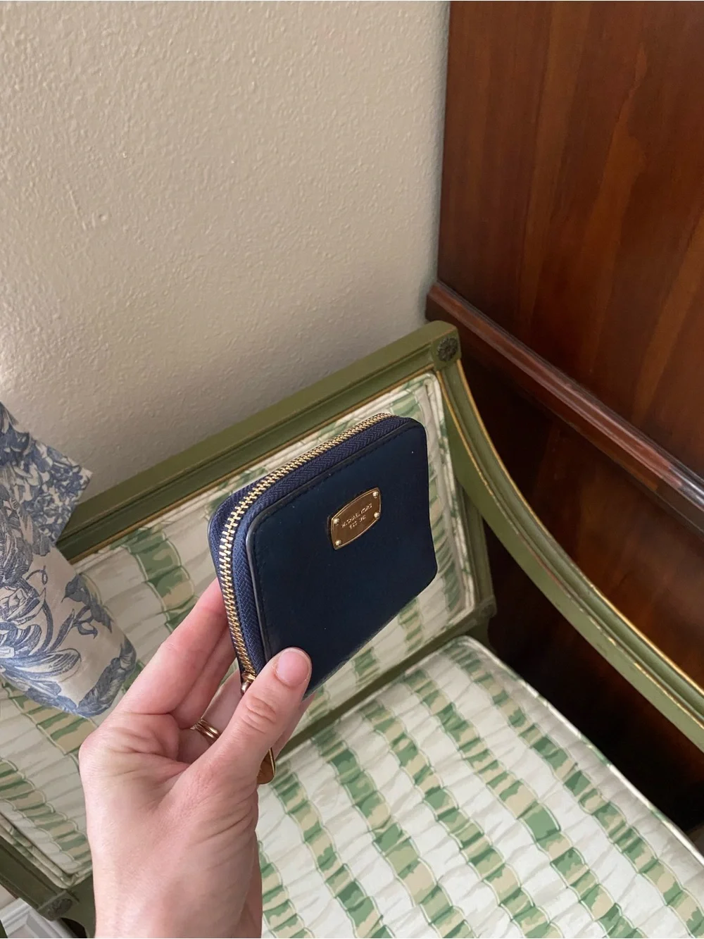 Micheal Kors navy leather wallet